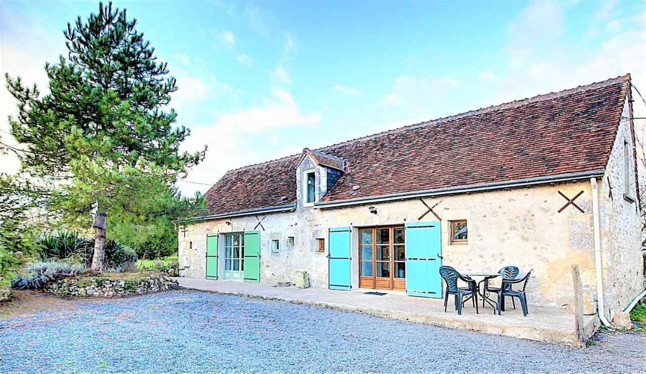 Gite De La Courtaudiere Le Petit-Pressigny Экстерьер фото